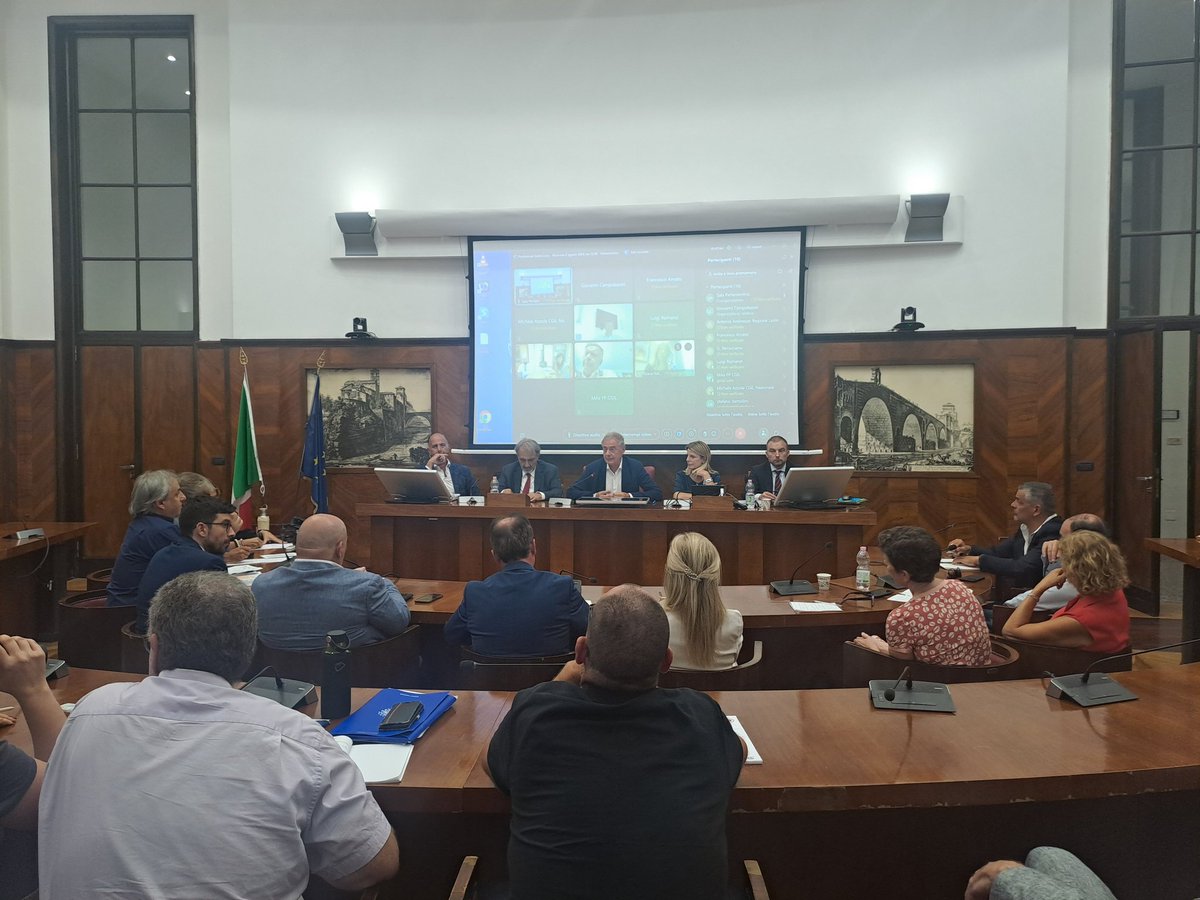 mimit_gov's tweet photo. 📌 #Mimit, primo tavolo crisi sulla Fondazione Santa Lucia.
🗣️Urso: “Eccellenza unica nel panorama italiano che va tutelata e valorizzata”

https://t.co/f2uMSKmlAI https://t.co/mIAcp2V30y