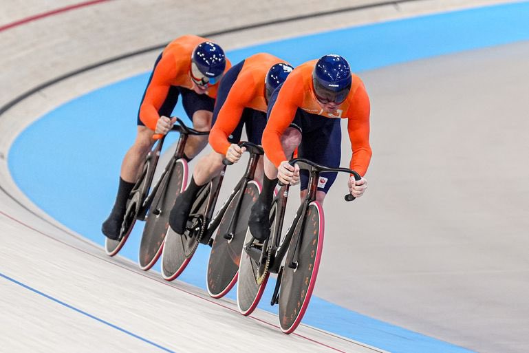 Orange bullet train… GOUD
#Paris2024 #TeamNL