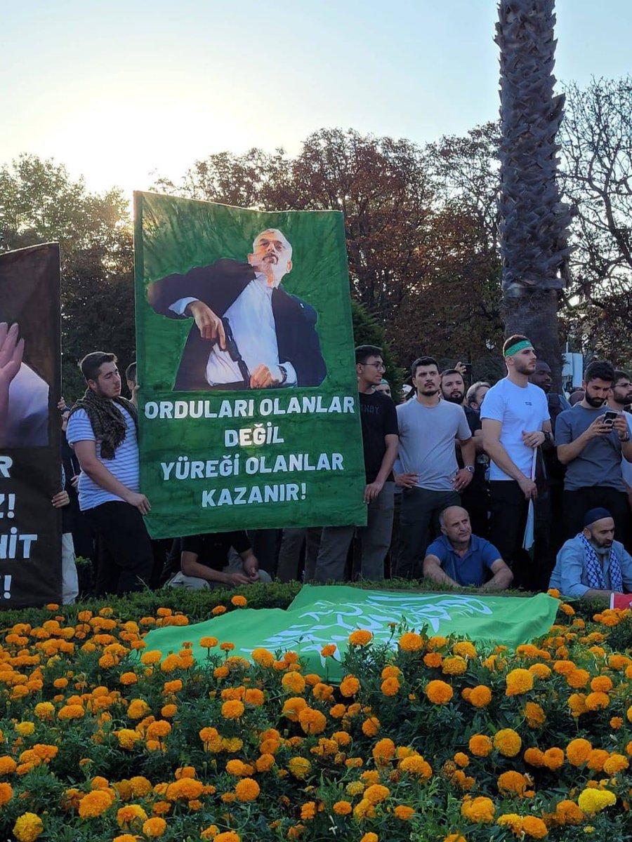 Hoşgeldin şehadet sırası kendisinde olan kişi hoşgeldin emrindeyiz izindeyiz başımızla malımızla 🤚🏻🤚🏻