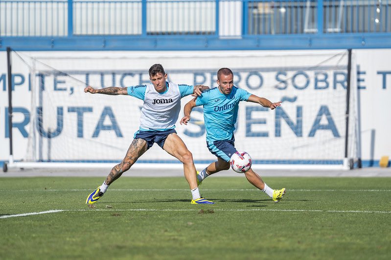 LegaFᴀɴᴛᴀsʏ tweet media