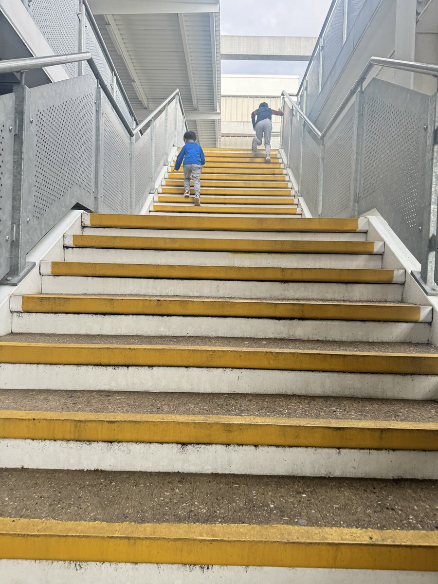 majhoye's tweet photo. When you decide to spend your off shop hopping in Wembley. From Ikea to Costco and stairs it is. #KidsActive #NursesActive #ImperialActive @karhod21 @JoyAntonetteP @MarcelleTauber @MrKevinLao @fatimanaveedra1 https://t.co/V8c85rjOcb