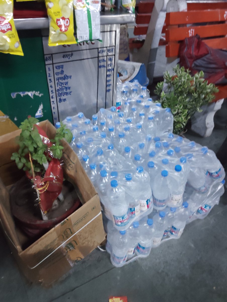 deepakkumar5357's tweet photo. I am posting from Rampur station(RMU) if you purchase normal railneer bottle then assume that it is not in stock as I have attached images of water bottle.@Central_Railway @RailMinIndia @RailwaySeva https://t.co/CRW2wSmk99