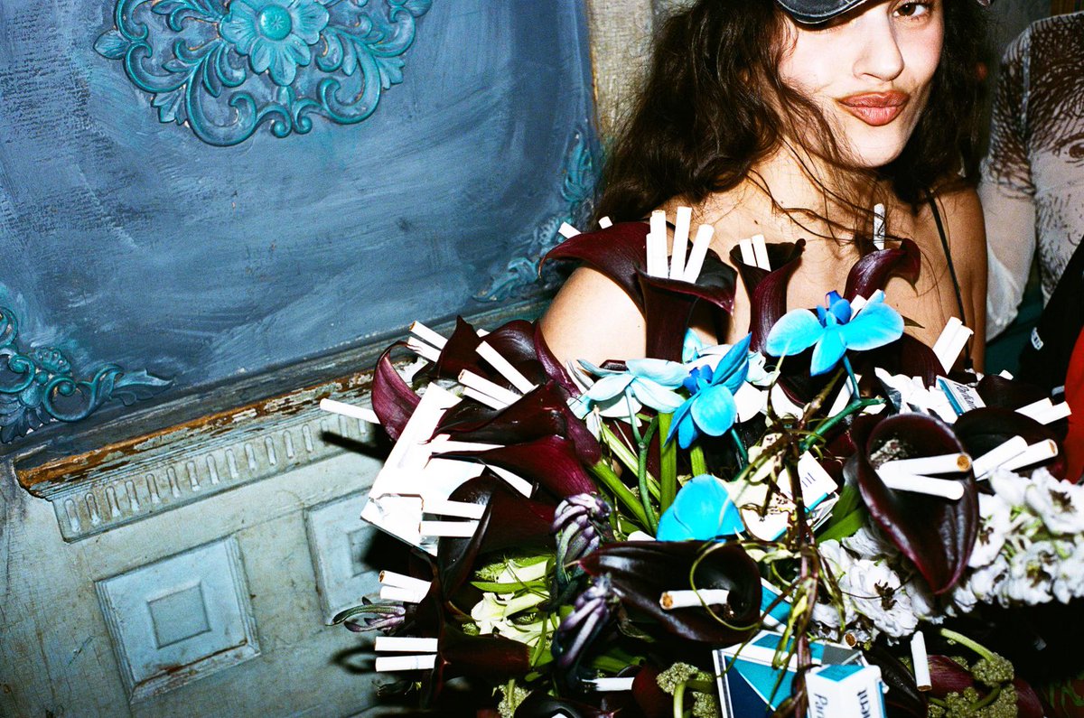 charli_xcx's tweet photo. birthday pt 1 <3 https://t.co/KGj5yktjJg