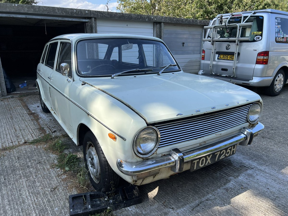 martinfromkent's tweet photo. My new project, the Mars Bar Austin Maxi, the last remaining car from the launch competition in association with Mars to win 25 Austin Maxis. Been sitting a while, but not suffered too badly and should be up and running soon. #austinmaxi #marsbar #cablechanger https://t.co/0DZz7xQVy5