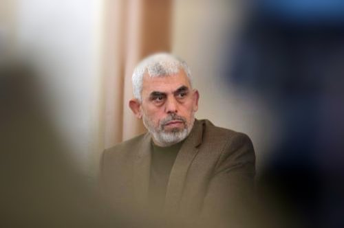 _Nosayba_'s tweet photo. إذا غاب سيّدٌ قام سيّدُ ..
عسى أن يأتي ثأرنا على يديه. https://t.co/1N6Z8vplsq