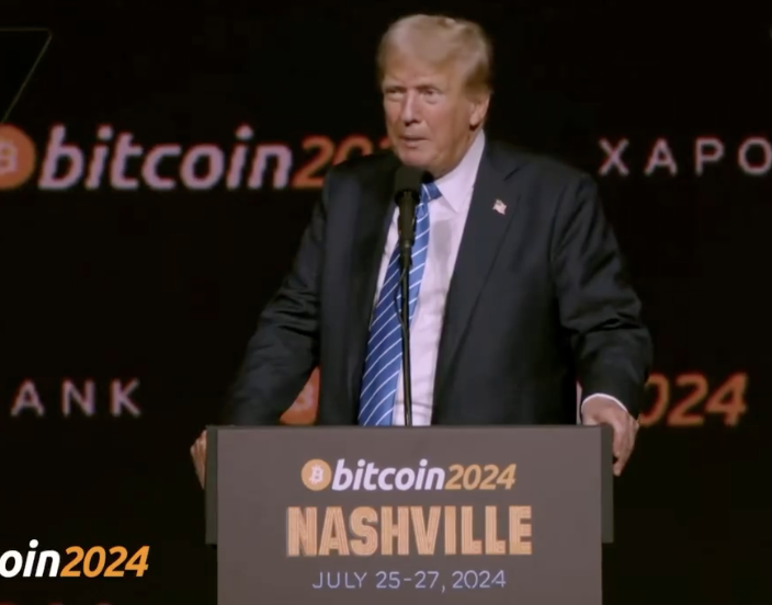 BitcoinMagazine's tweet photo. JUST IN: 🇺🇸 Donald Trump and Elon Musk to do a “major interview” on Monday night.

Will #Bitcoin be discussed? 👀 https://t.co/KrfXO954gR
