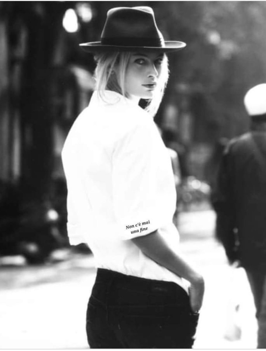 Io non dimentico le persone...solo faccio una selezione...c'è chi farà parte del passato e chi ci sarà nel mio futuro!