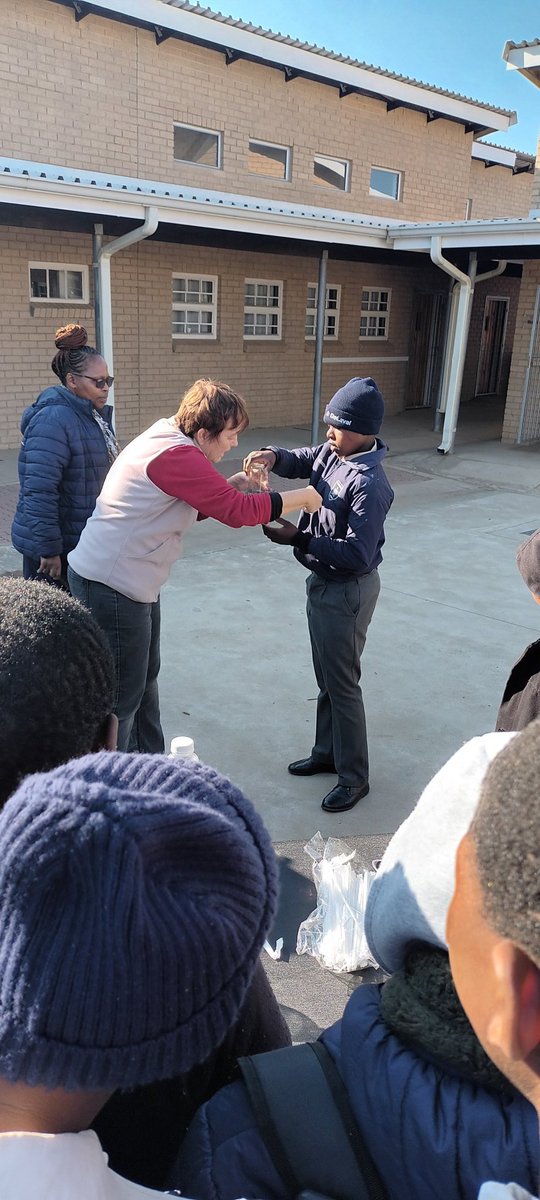 More #UmjikelezoWeScience fun today. Extra special privilege to visit Pholela Special School today and see the enthusiasm of the learners and their teachers.

<a href="/UEA_Chemistry/">UEA Chemistry</a> <a href="/uniofeastanglia/">UEA</a>