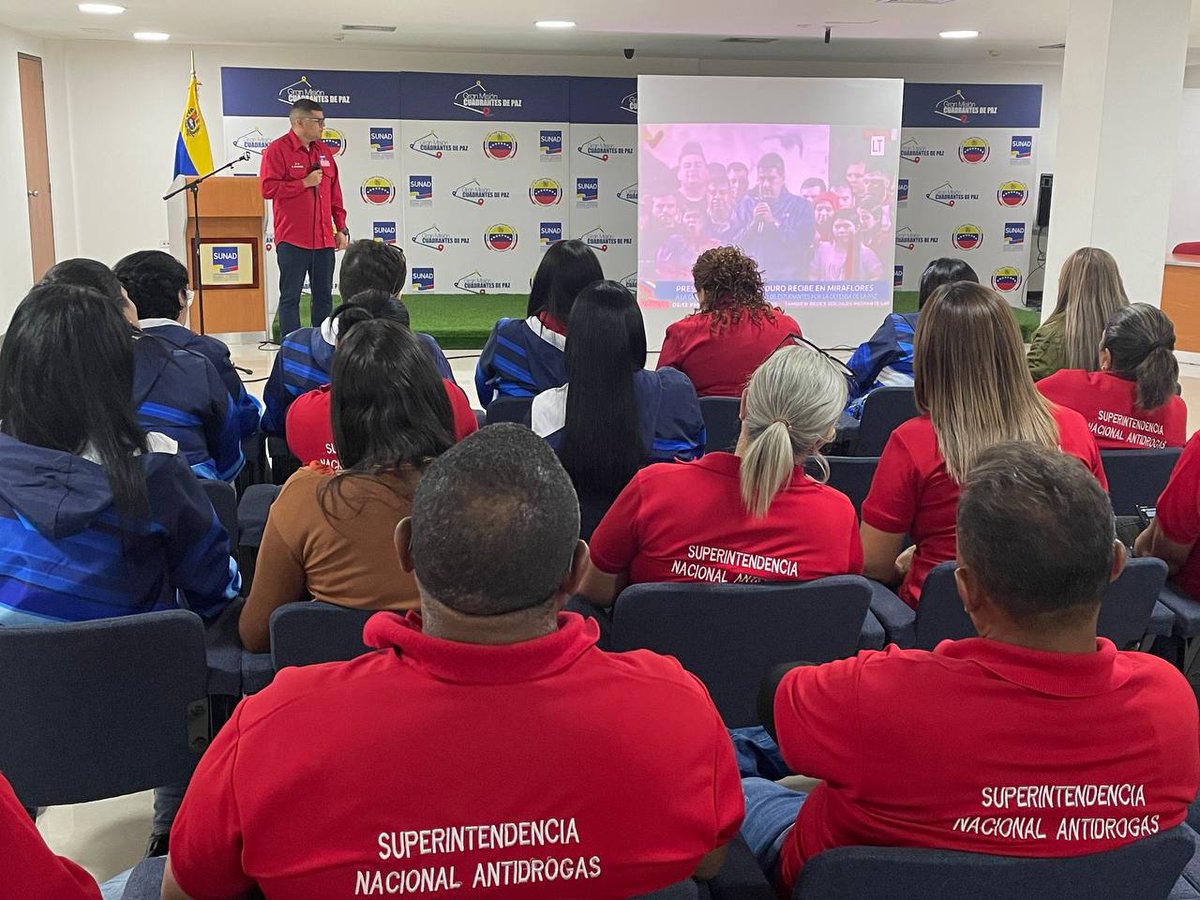 El Director General de la Oficina de Tecnología de la Información y la Comunicación de la SUNAD, Ptte. Emilio Belisario, fue el encargado de esta actividad con el fin de contribuir a la lucha contra los ataques del imperialismo tecnológico hacia el pueblo venezolano.