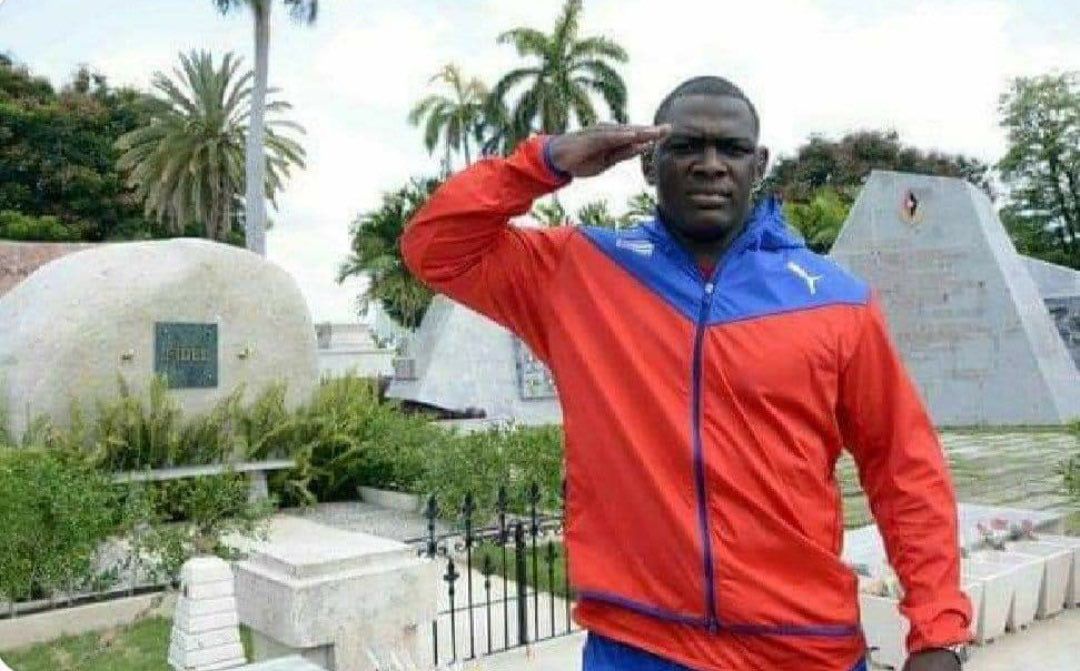 Cuba hace historia olímpica. Mijaín López se convierte en el 1er atleta en ganar 5 oros en juegos consecutivos en una misma prueba

Otro ejemplo de dignidad soberana de la Revolución Cubana, que enorgullece a los pueblos de nuestra <a href="/ALBATCP/">ALBA-TCP</a>. 

¡Qué viva Mijaín! ¡Qué viva Cuba!