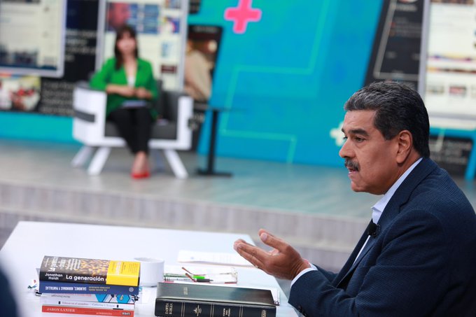 MIPPCI (@mippcivzla) on Twitter photo 📢¡𝐀𝐬í 𝐥𝐨 𝐃𝐢𝐣𝐨! 🇻🇪
Pdte. <a href="/NicolasMaduro/">Nicolás Maduro</a>: Podrá más el amor a la Patria, la Ley, la Constitución y la Institucionalidad; para avanzar con la verdad.
#ChaoWhatsApp
#LoQueDigaNicolás 📢¡𝐀𝐬í 𝐥𝐨 𝐃𝐢𝐣𝐨! 🇻🇪
Pdte. <a href="/NicolasMaduro/">Nicolás Maduro</a>: Podrá más el amor a la Patria, la Ley, la Constitución y la Institucionalidad; para avanzar con la verdad.
#ChaoWhatsApp
#LoQueDigaNicolás