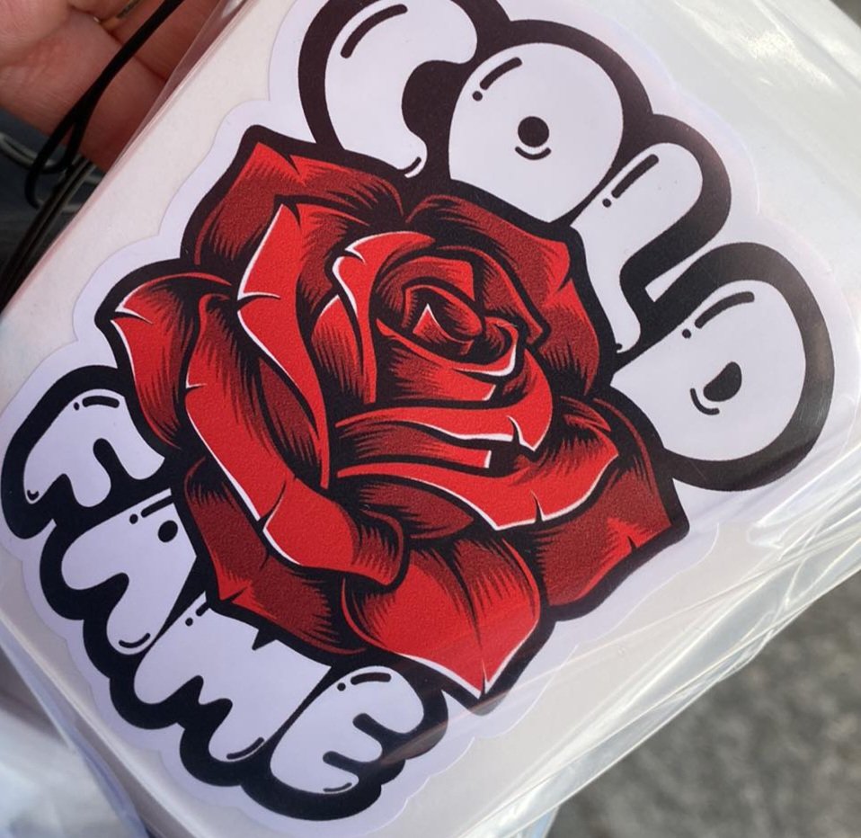 With another new single called 'Sucker' on the way this Friday make sure to follow us on Spotify to catch it first!

open.spotify.com/artist/0Y6fegY…