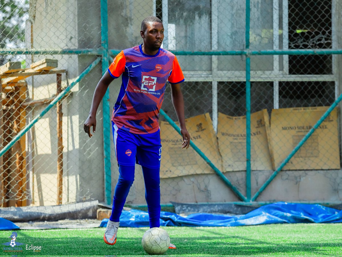 EladoFc's tweet image. Mzee @DAVIDAWILO ever fit and delivering 
@KitungaLeague GW15
#Season7
#ElitePublishersLtd
#TulumbeKaaziFinal