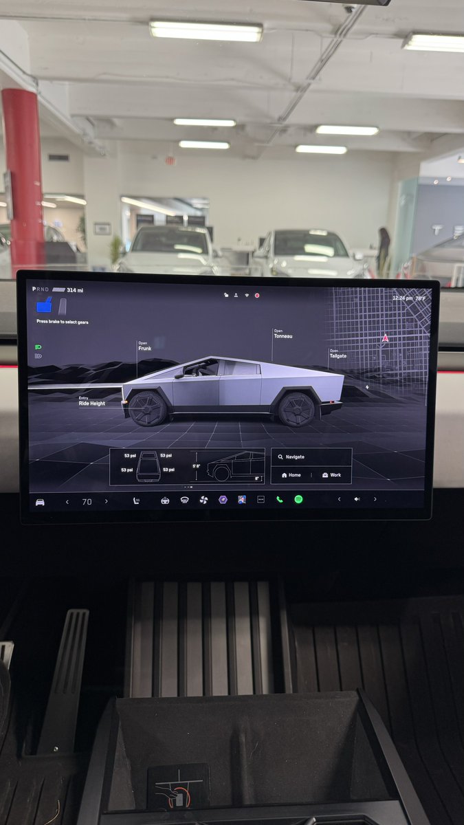 klwtts's tweet image. We’re so back!!
Thanks @Tesla Service of San Francisco