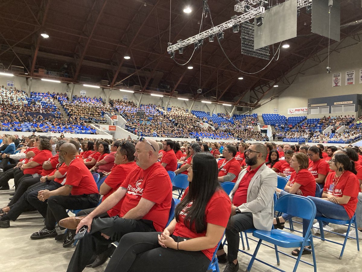 A view of the crowd at the coliseum for ecisd convocation