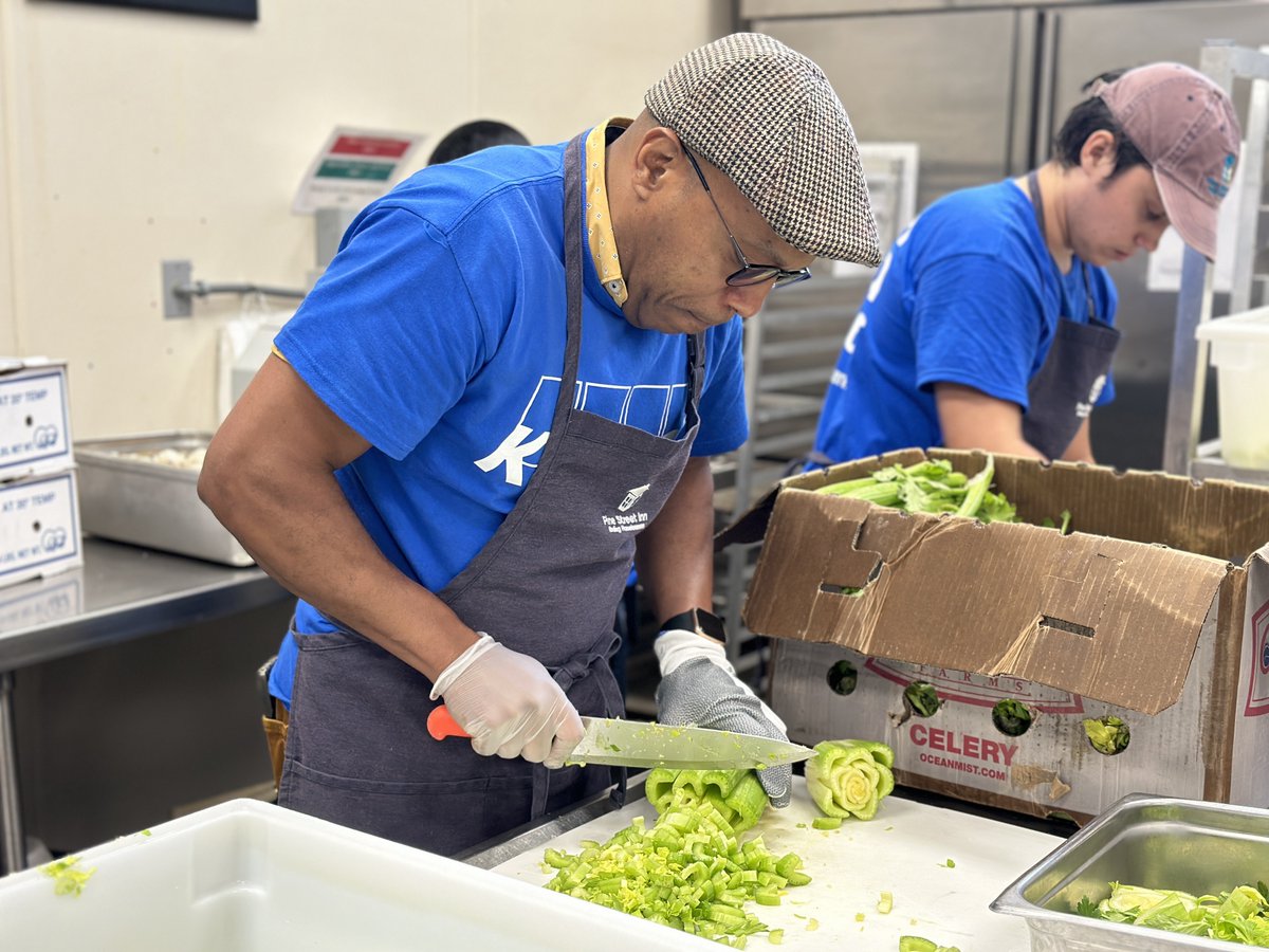 PineStreetInn's tweet photo. Today, Pine Street welcomed @KPMGThrive volunteers for their Annual #CommunityImpactDay. The team helped with kitchen prep and hosted a bingo event for shelter guests. Thank you for making a positive impact on Pine Street's community! #KPMGThrive #KPMGCommunityImpact https://t.co/aRbInekbn1