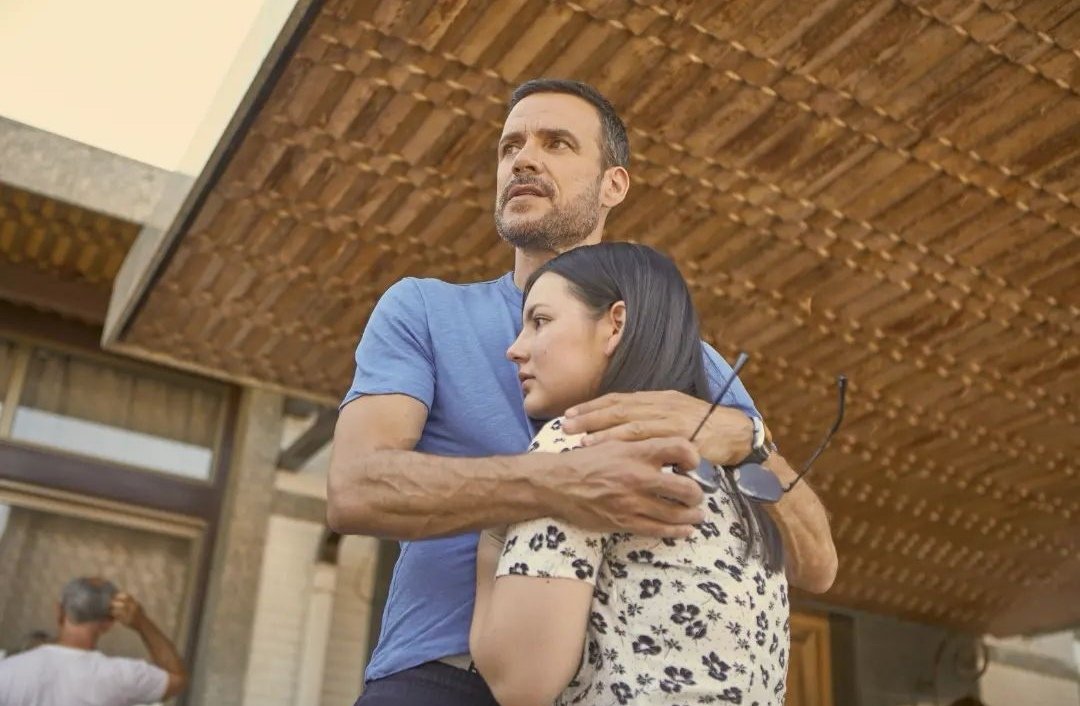manucarmona98's tweet photo. Esta noche a las 00:20, cuarto capítulo de la temporada de #HIT en @rtve.

Se viene capitulazo con el trabajo de @Saravamo como parte del equipo de guion detrás 👀 https://t.co/9SyCH8Lowi