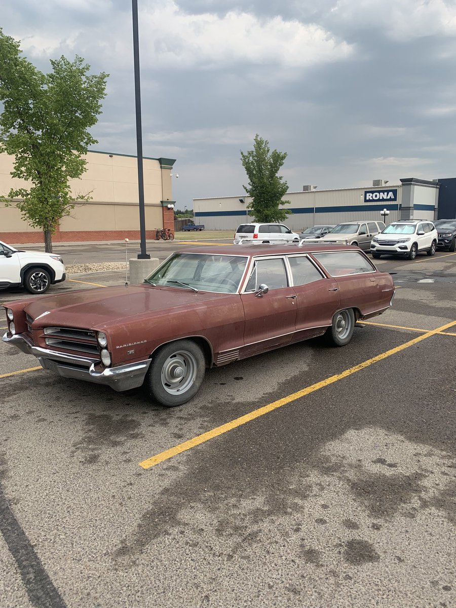 So I suppose this is one of those new EV’s, nice retro look👍