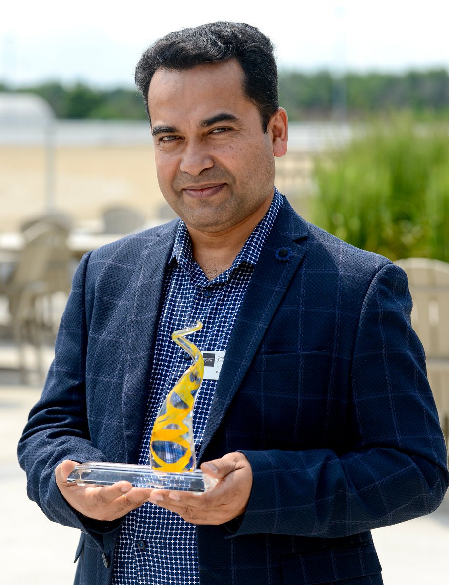 SEDRD's tweet photo. Dr. Ataharul Chowdhury @ataharul received the 2024 Early Career Research Award for his work in the areas of artificial intelligence, knowledge mobilization, &amp;  addressing agri-food/climate misinformation. See article:  https://t.co/gf020Npmjt @StudyCDE @UofGuelphOAC https://t.co/DM1iLbhLzO