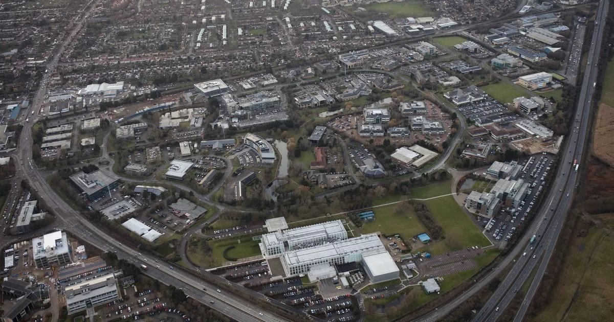 0liviaK1ng's tweet image. Discover the hidden gem of tech innovation: Silicon Fen!  Cambridge&apos;s high-tech hub rivals Silicon Valley, driving breakthroughs in software, electronics, and biotech. #TechInnovation #SiliconFen #CambridgeTech #Startups cambridge-news.co.uk/news/cambridge…