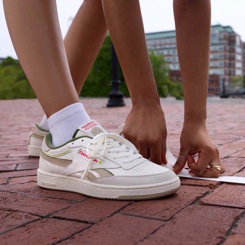 snkr_twitr's tweet image. AD: LIVE in 10mins
Recess x Reebok Collection

Club C Revenge sovrn.co/1m4nocx
Nano Court sovrn.co/1160hyl
Pickleball Paddle sovrn.co/a162y1n