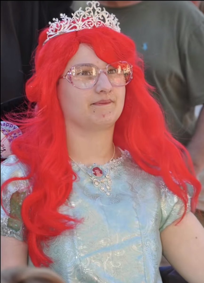 Me doing Chappell roan for snatch game on all stars