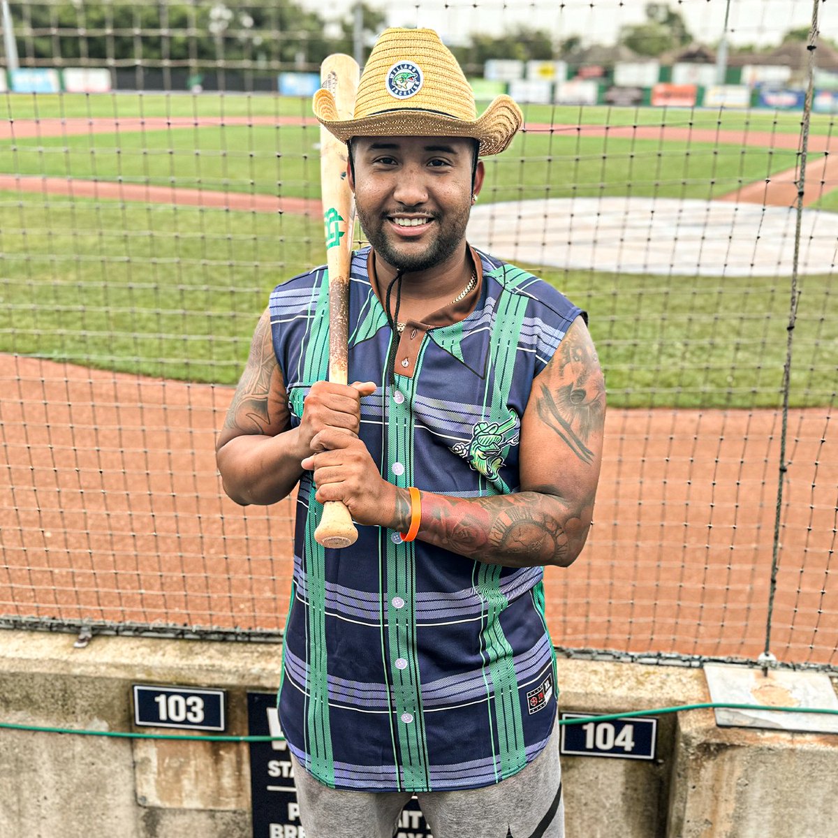 Welland Jackfish (@wellandjackfish) on Twitter photo The jersey, hat combo you didn't know you needed! 🤠 Join us Thursday for Country Night presented by <a href="/country89_1/">Niagara's New Country 89.1</a> 🥳
👕 Country Specialty Jersey Auction in support of <a href="/HospiceNiagara/">Hospice Niagara</a>
🎁 Cowboy Hat Giveaway (First 500 fans)
🍺 $4 Newark Tall Boys
🎟️ bit.ly/4d8iuYF The jersey, hat combo you didn't know you needed! 🤠 Join us Thursday for Country Night presented by <a href="/country89_1/">Niagara's New Country 89.1</a> 🥳
👕 Country Specialty Jersey Auction in support of <a href="/HospiceNiagara/">Hospice Niagara</a>
🎁 Cowboy Hat Giveaway (First 500 fans)
🍺 $4 Newark Tall Boys
🎟️ bit.ly/4d8iuYF