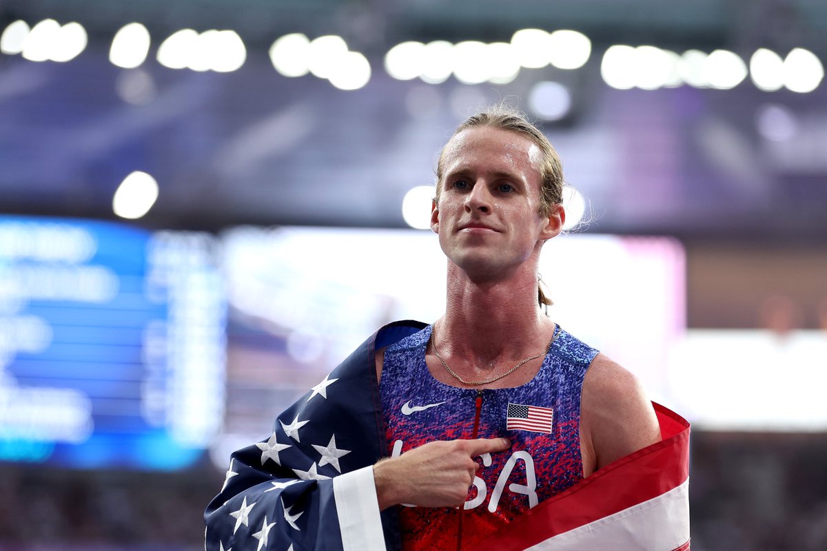Cole Hocker, coached by Director Ben Thomas, takes the gold in Olympic Record fashion, posting a 3:27.65 🥇🇺🇸

Congratulations, Cole 🙌

#OlympiansMadeHere | #Paris2024