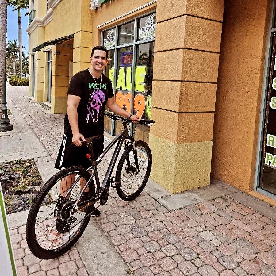 #1 E-Bike Dealer🚲

@Electric_Bike_Miami 🚴‍♀️

SALES | RENTALS | REPAIRS | TUNE UP | FINANCING | WARRANTY | LOCAL SUPPORT 

𝗦𝗘𝗥𝗩𝗜𝗖𝗘𝗦 

✅Electric Bike Assembly

✅Electric Bike Diagnostic

✅Regular Bike with Gears

✅Regular Bike Single Speed

✅Tune Up

and more!