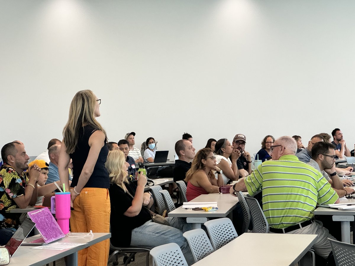 L2TReC's tweet photo. 🎉 Exciting news! The Annual Summer Bridge Program Institute has successfully concluded, marking the launch of our new university/high school co-teaching partnership for the 2024-2025 academic year. 📚✨  🚀 #SummerBridge #CoTeaching #EducationInnovation #BridgeProgram2024 https://t.co/7gRUbx61vU