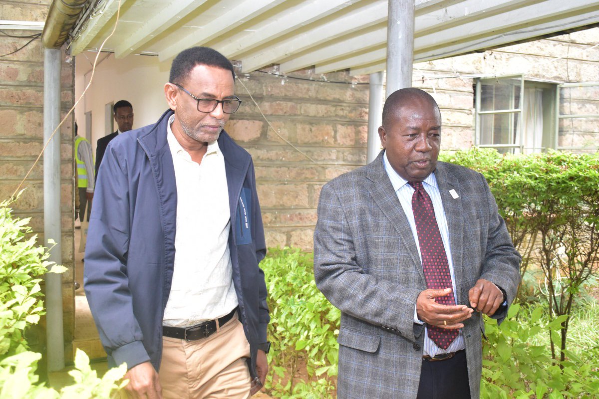 dini_haji's tweet photo. Thank you, H.E Richard Mwendandu, Minister of Energy, Environment, Forestry, Natural &amp; Minerals, County Government of Kitui for hosting me with MoECC-SWS officials on a study benchmarking tour Great exchange of knowledge &amp; best practices! #Partnership &amp; #Collaboration #Kitui #SWS https://t.co/1zVGqgpSwi