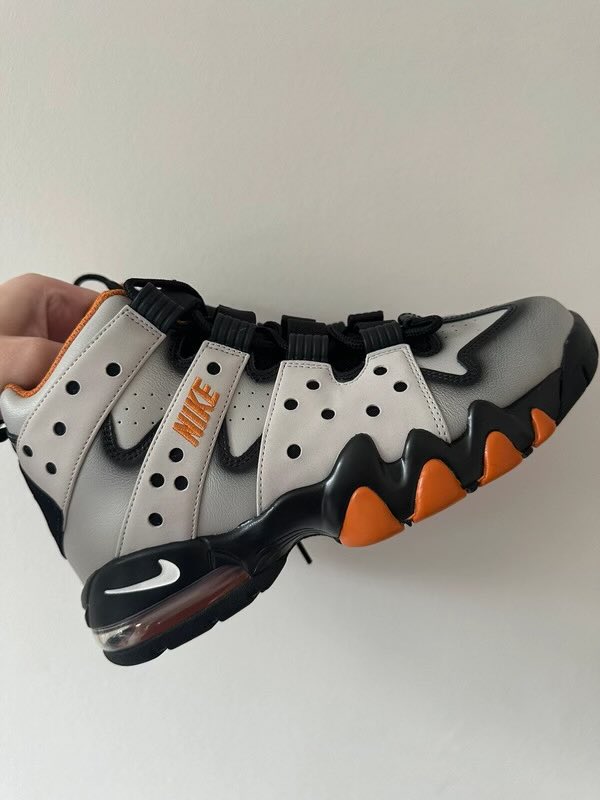 aStoreOnEbay's tweet photo. Some incredible Nike Air Max 2 to grab here! @Nike @nikebasketball 

https://t.co/9KXBZuUF0u https://t.co/i09Aee2DmT