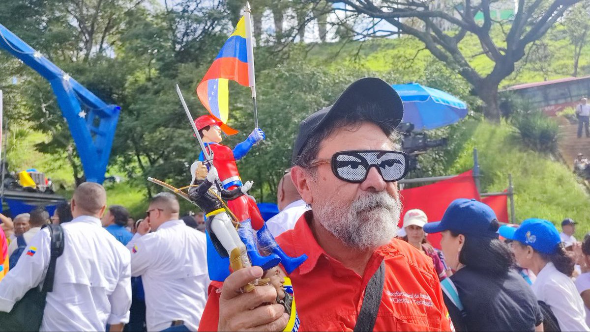 Min. Proceso Social de Trabajo (@mintrabajove) on Twitter photo #06Ago || Nuestros Abuelos y Abuelas toman las calles a favor de la Paz y en respaldo del Presidente <a href="/NicolasMaduro/">Nicolás Maduro</a>
<a href="/AlexisJCorredor/">Alexis Corredor Pérez</a> #06Ago || Nuestros Abuelos y Abuelas toman las calles a favor de la Paz y en respaldo del Presidente <a href="/NicolasMaduro/">Nicolás Maduro</a>
<a href="/AlexisJCorredor/">Alexis Corredor Pérez</a>