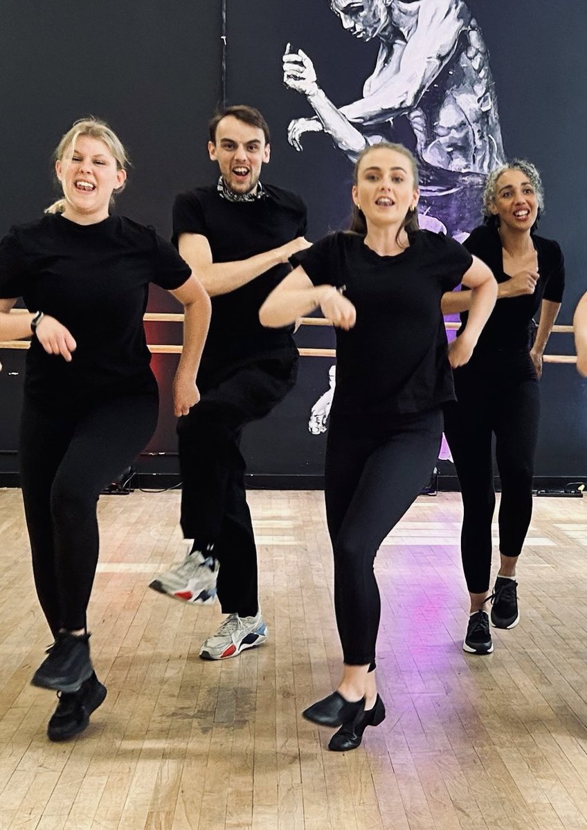 RONAN 💛 tweet media