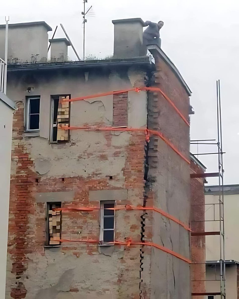 This is nigeria right now.