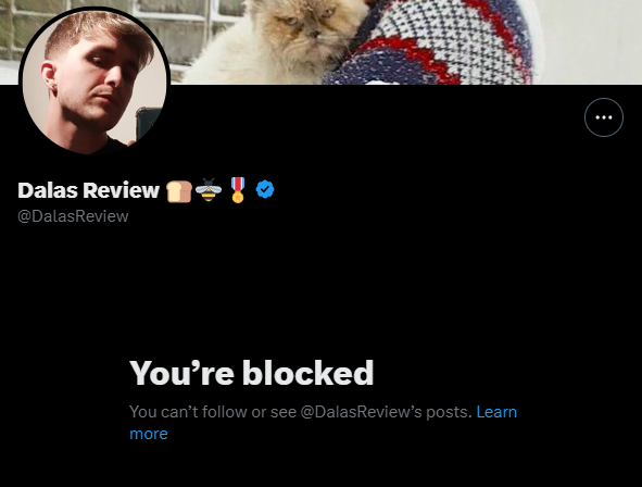 ElixirMistake's tweet image. Solo tus pambisitos te entienden y te siguen como la colmena que son, cuando lo cuestionas y no estas de su lado te bloquea, increíble la moralidad de este hombre 😂