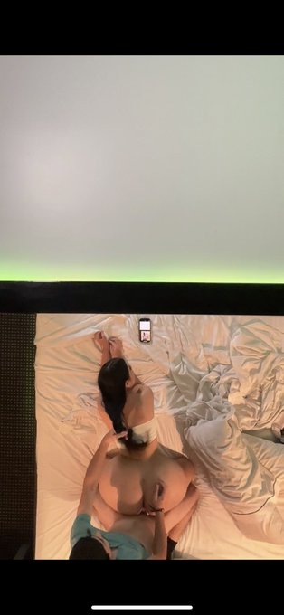 Watch dollmelly's leaked NSFW photo on TwXstars