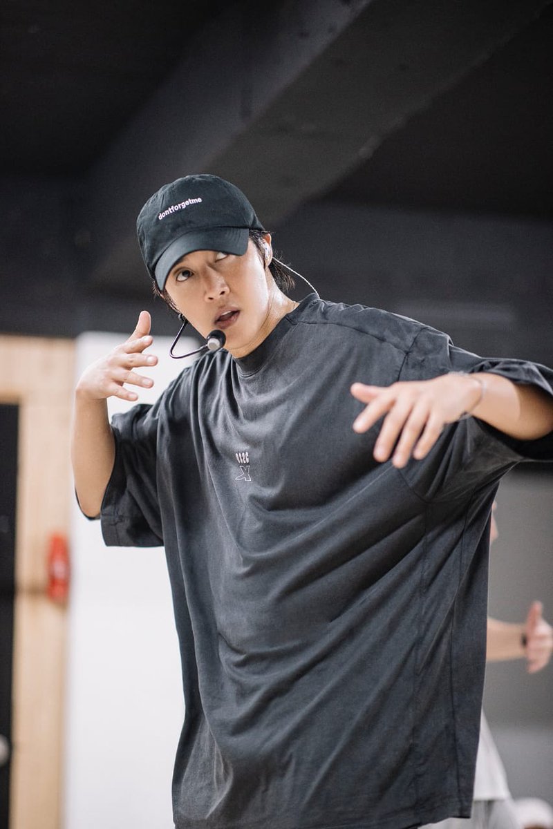 AzulmorenaLinda's tweet photo. #CAGE_ComingSoon
#KimHyunJoong https://t.co/Fwa4aMXTZJ
