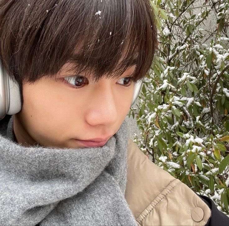 shuakyuu's tweet image. lune boyfriend pics 🤍

—a thread: