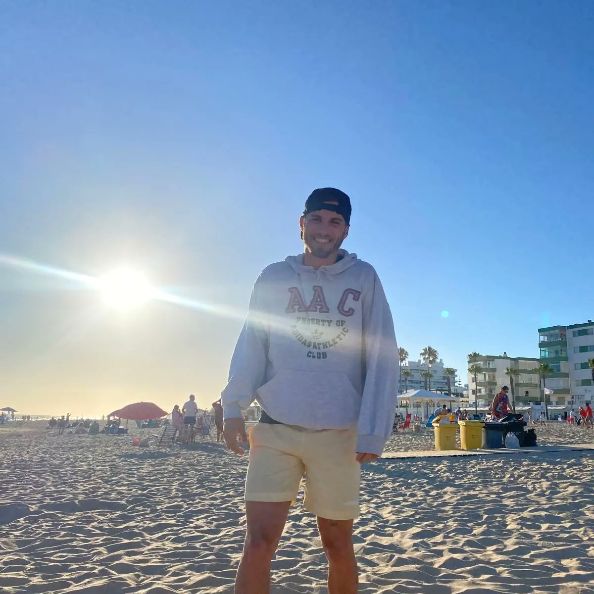 Angelrota7's tweet image. favorite crime