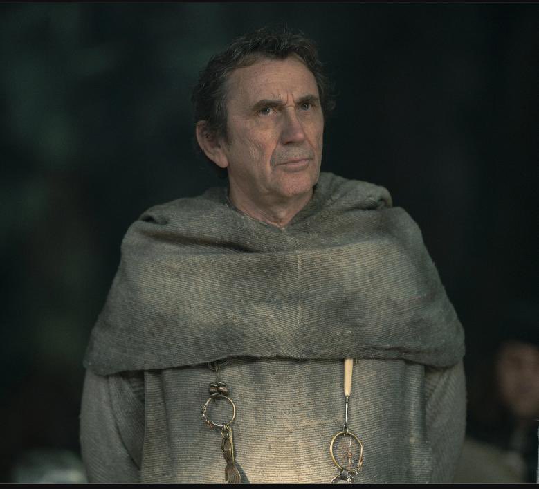 The first time I see Phil Daniels in an episode of #HouseOfThedragon I have to announce “Park Life” loudly or I can’t concentrate on the show. Tell me I’m not the only one!