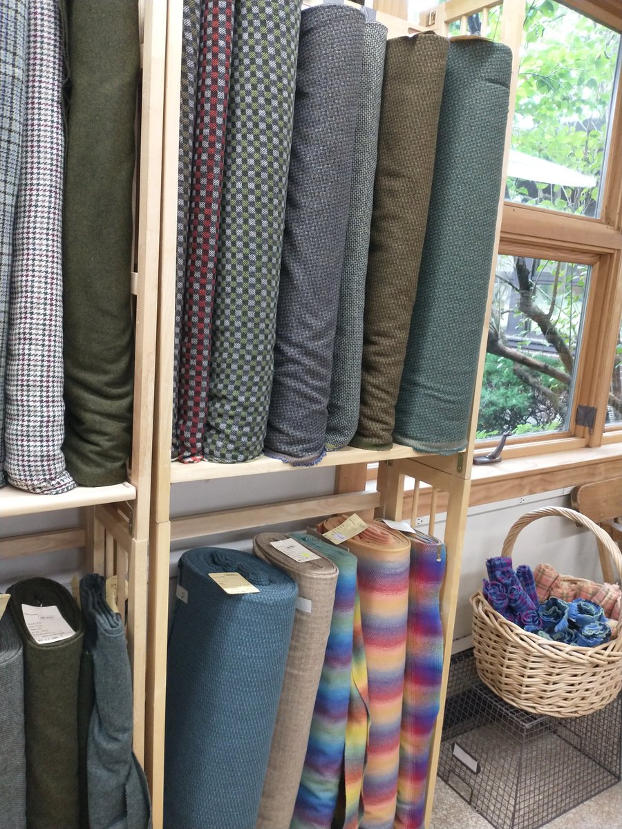 hellyeahcorks's tweet photo. Went to wool heaven at the Dorr store on the way to the #sunapee craft fair 😍 https://t.co/KYqR8TBauD