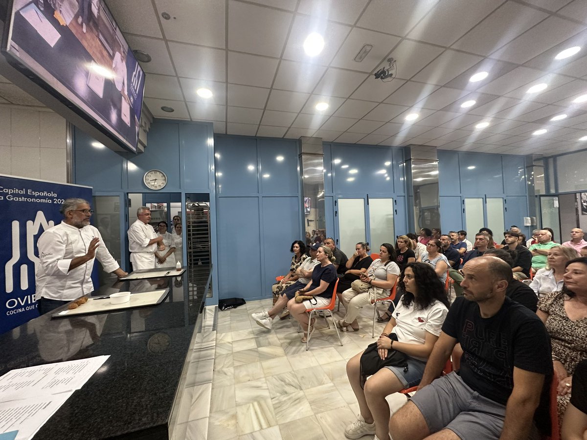 Oviedo Turismo tweet media