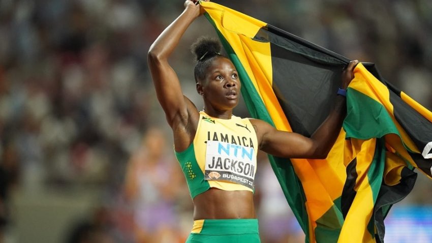 Marskull_'s tweet photo. These three women have single-handedly changed our perception of times in Track and field.

#BigThree
#Legends https://t.co/UUvJ1NfMm8