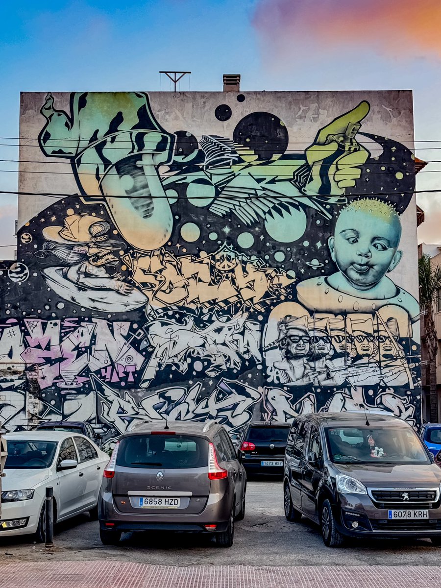 Walls telling vibrant stories in the streets of Los Alcázares. #wallarts #spain #graffiti