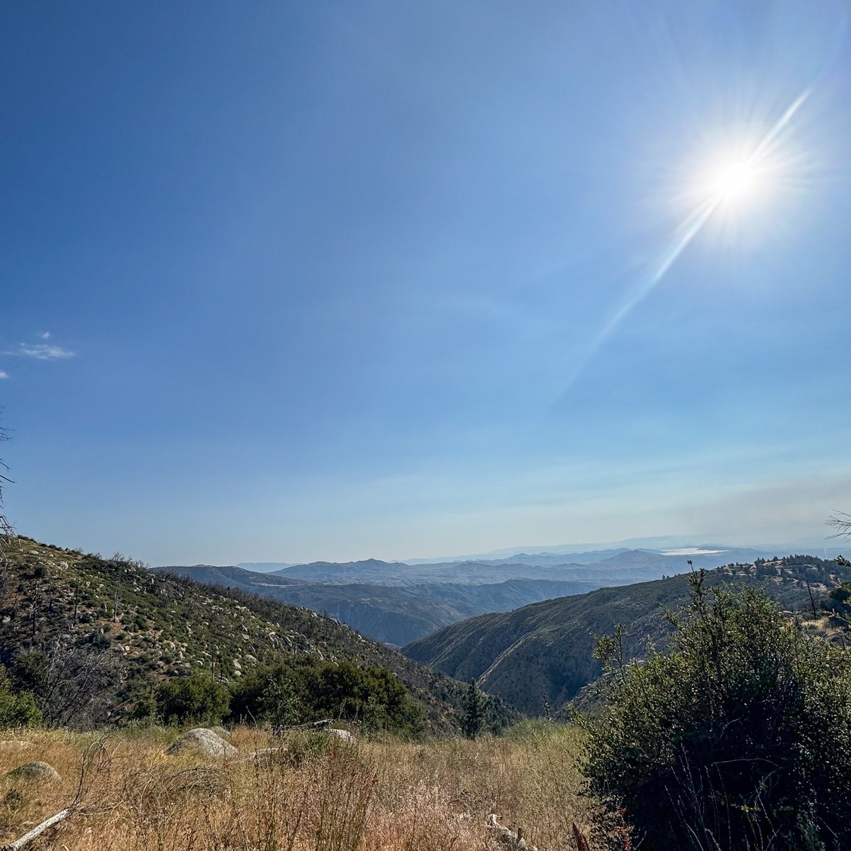 0xNestor's tweet photo. @base @FWBtweets For example: On Fest's first day, dozens of us spontaneously gathered on a cliff for sunset. As a handpan played, watching everyone united in contemplation, I felt hopeful for our ecosystem. Grateful to meet so many brilliant minds IRL from across the globe. https://t.co/VttYn45YSI
