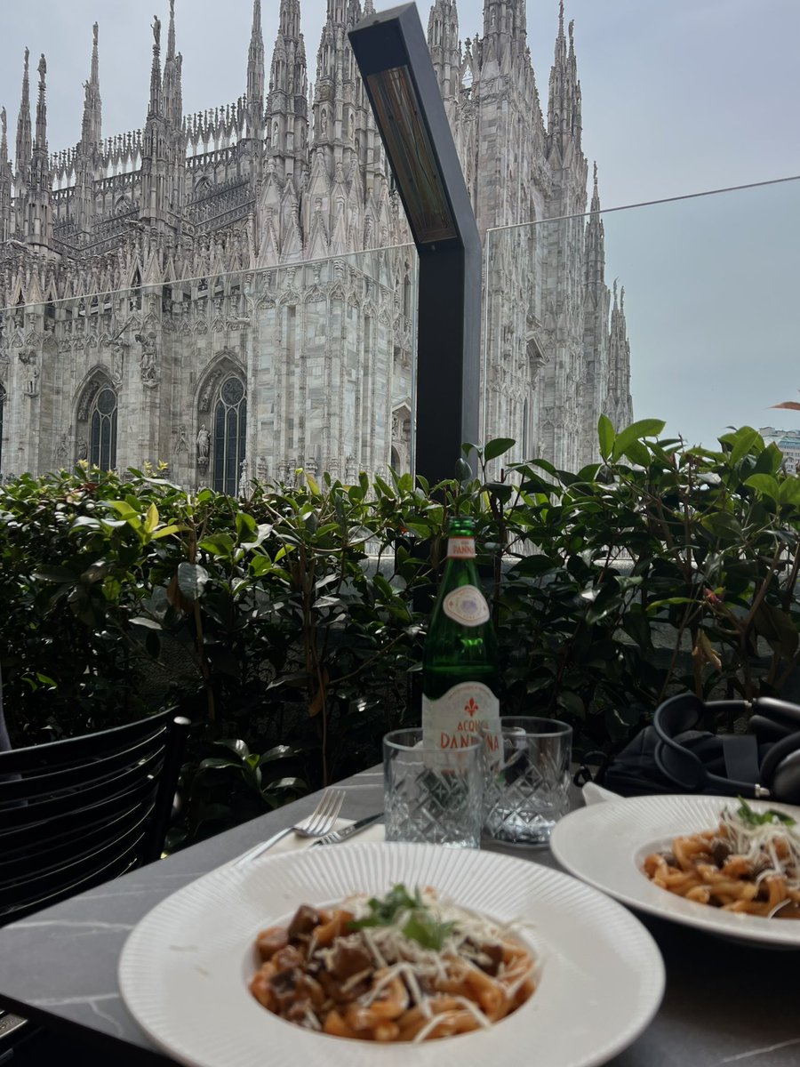 0b_3k's tweet photo. You and I, Italy? https://t.co/uAgvqXOKoM