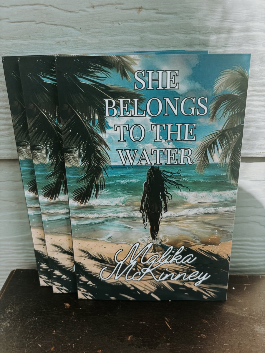 LadyiKitty's tweet photo. My second book is out &amp; it’s about a water goddess / mermaid. Lots of my Haitian culture in this one. 
Check it out! 

https://t.co/ugY6GLz6pg

#womenauthors #BlackGirlMagic #blackwriters #femalewriters #fantasywriter #mermaids 🧜🏾‍♀️🧜🏾‍♀️ https://t.co/YxsYw0q9lp