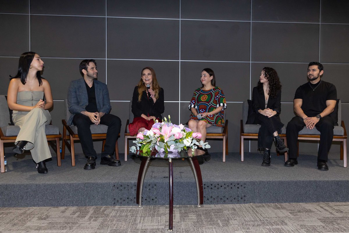 EnPOPados's tweet photo. 📹 Vía #EnPOPados 📹 VIDEO Conferencia de prensa COMPLETA campaña social #PapasPorConveniencia

- Parte 1: https://t.co/kuEbPbgqTl

- Parte 2: https://t.co/lI9EE3mOOY

@RosyOcampo #MariaChacon @miguelmoficial @papasporconve #MiguelMartinez @TUPrensa #PPC #FundacionPMC https://t.co/7ZeBsMwKgr