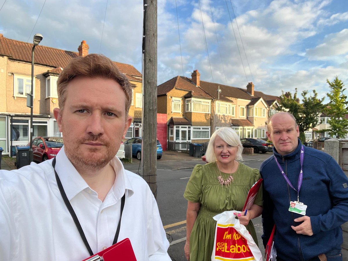 Siobhain McDonagh (@siobhain_mc) on Twitter photo 2nd anniversary of the gas explosion in Galpins Road that caused the death of beautiful Sahara & terrible injuries to Elaine as well as damage to scores of homes is on Thursday. <a href="/MartinWhelton/">Cllr Martin Whelton</a> <a href="/aidanmundy/">Aidan Mundy</a> & I called on all residents tonight to see how they’re doing. 2nd anniversary of the gas explosion in Galpins Road that caused the death of beautiful Sahara & terrible injuries to Elaine as well as damage to scores of homes is on Thursday. <a href="/MartinWhelton/">Cllr Martin Whelton</a> <a href="/aidanmundy/">Aidan Mundy</a> & I called on all residents tonight to see how they’re doing.